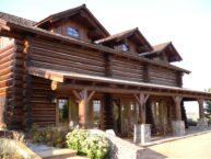What’s the Best Log Home Stain & Log Sealer?