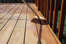 What is the best time to Stain a Deck?